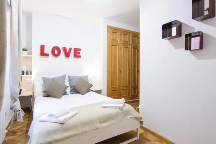 Bright & Spacious- City Center- 2Rooms-2Bathrooms 마드리드 외부 사진